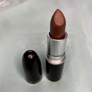 *SOLD* MAC Velvet Matte Lipstick - Victorian